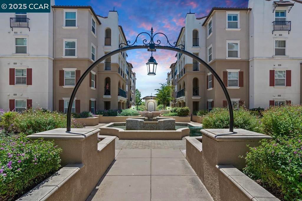 Photo of Listing #41119715