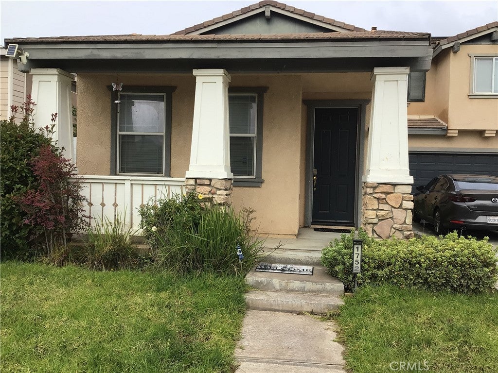 Photo of Listing #IV25281371