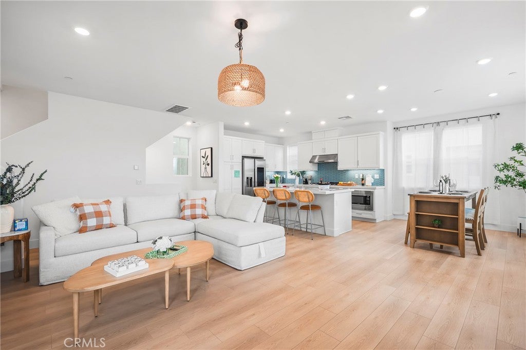 Photo of Listing #OC25282017