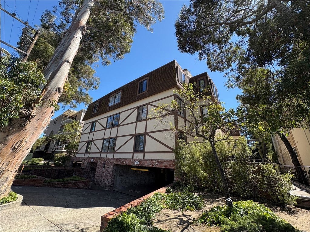 735 El Camino Real 102, Burlingame