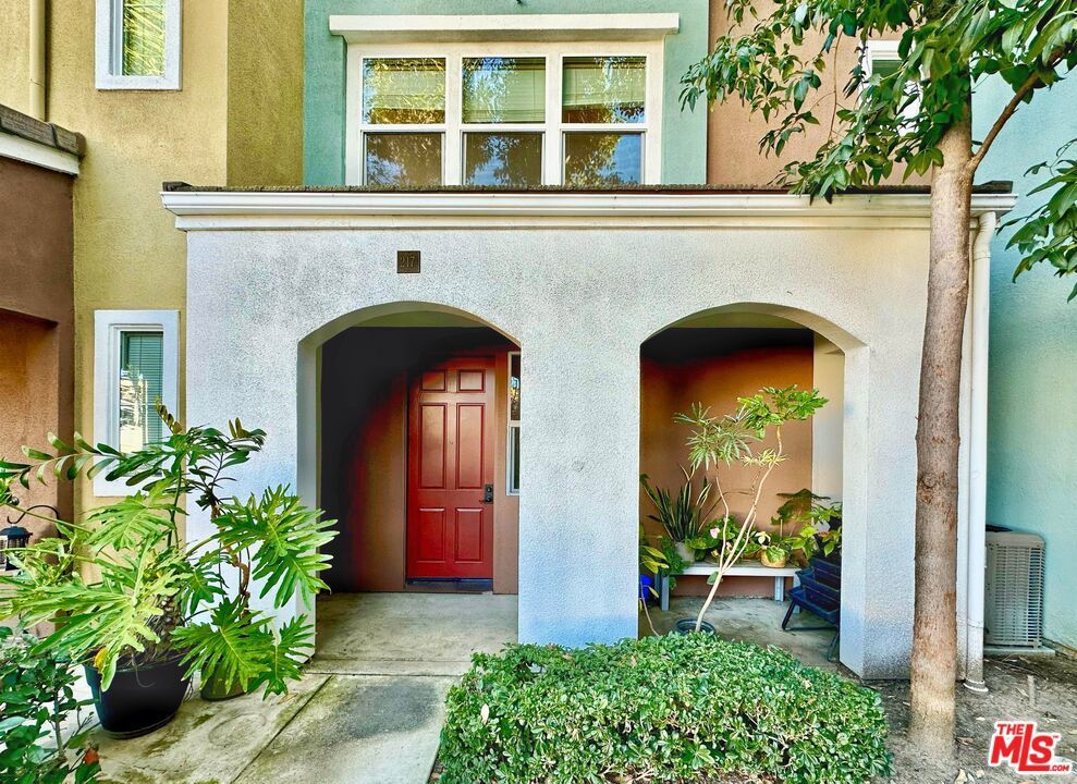 Photo of Listing #25630817