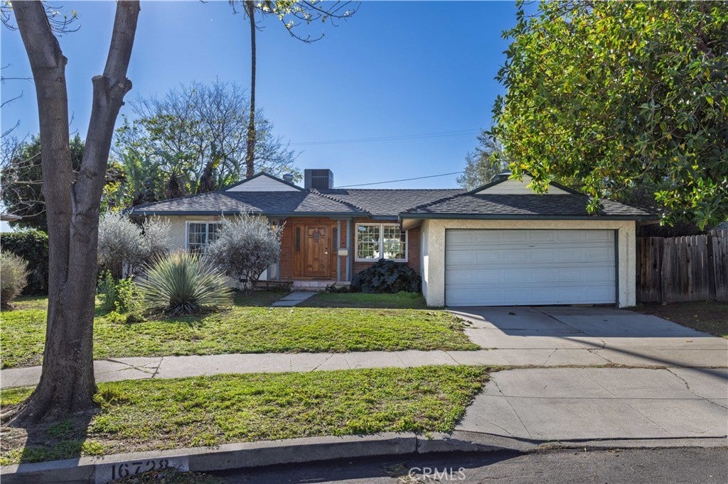 Photo of Listing #SR25282155