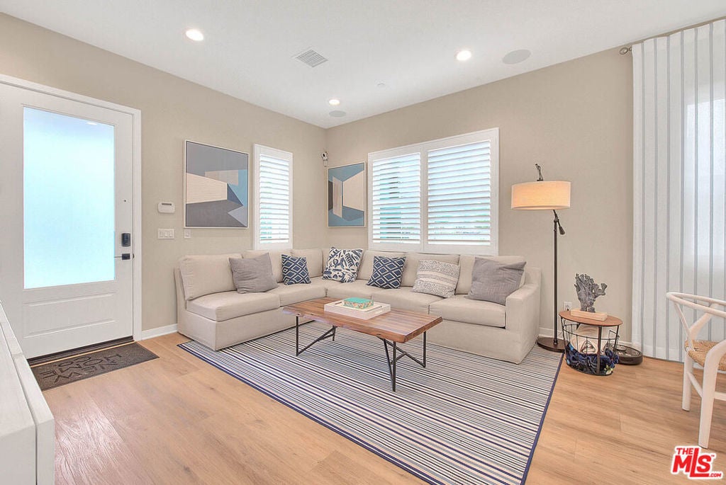 Photo of Listing #26632041