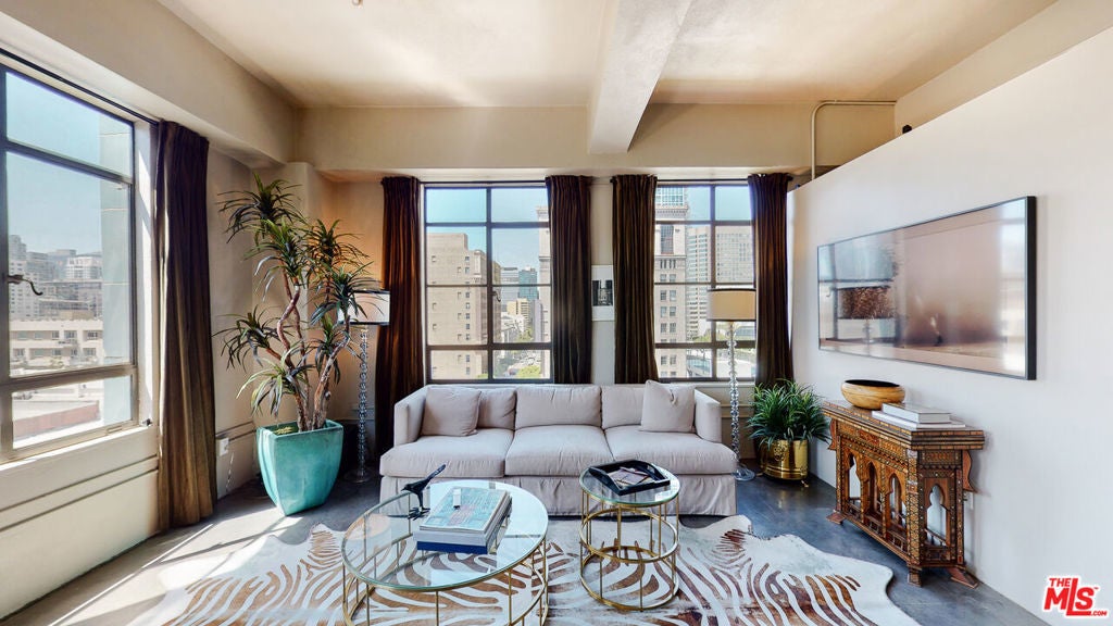 Photo of Listing #26632083