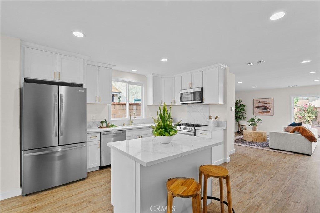 Photo of Listing #PF26000433