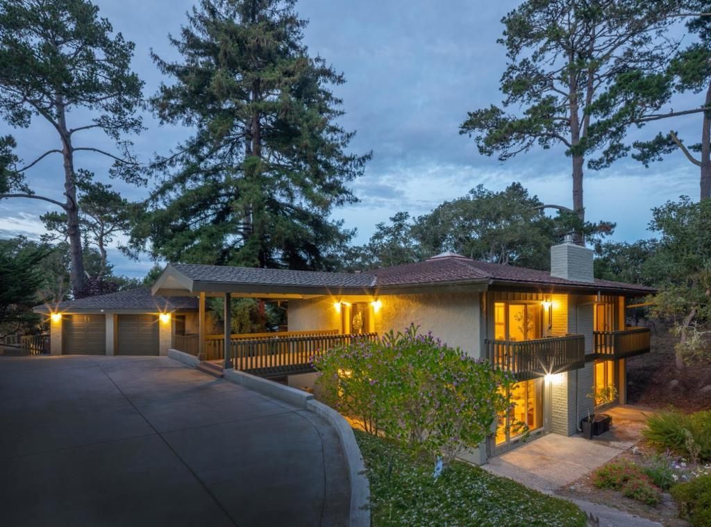 1125 Alta Mesa Road, Monterey