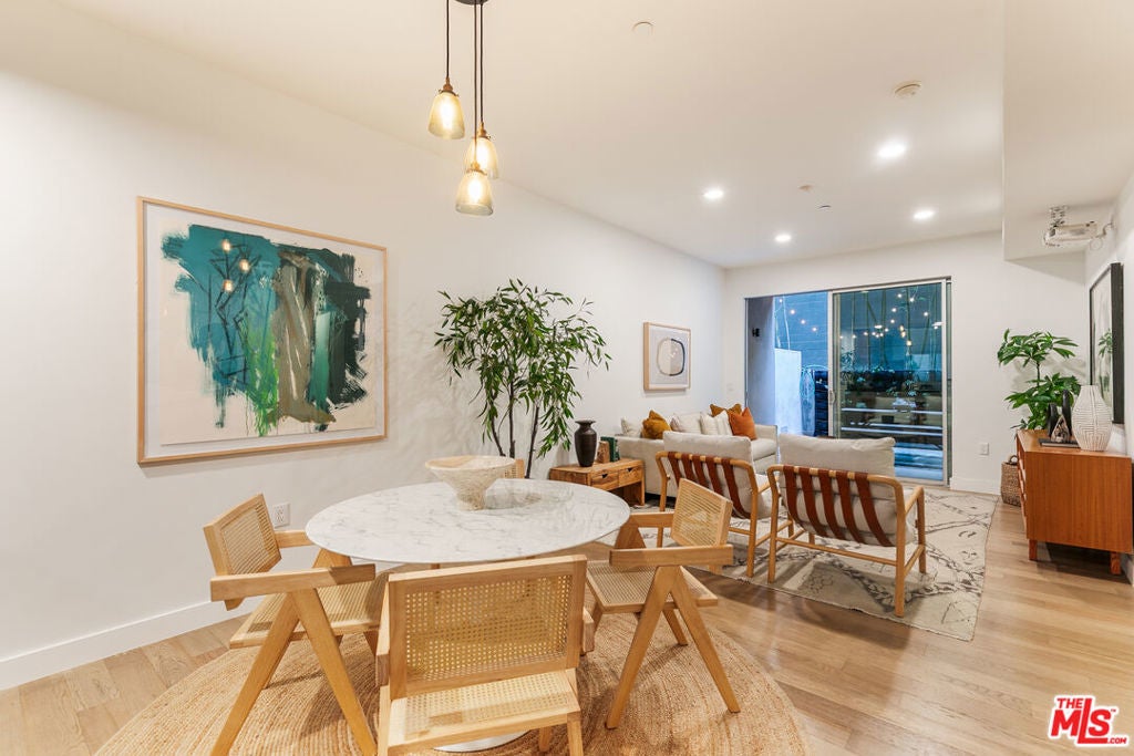 Photo of Listing #25627407