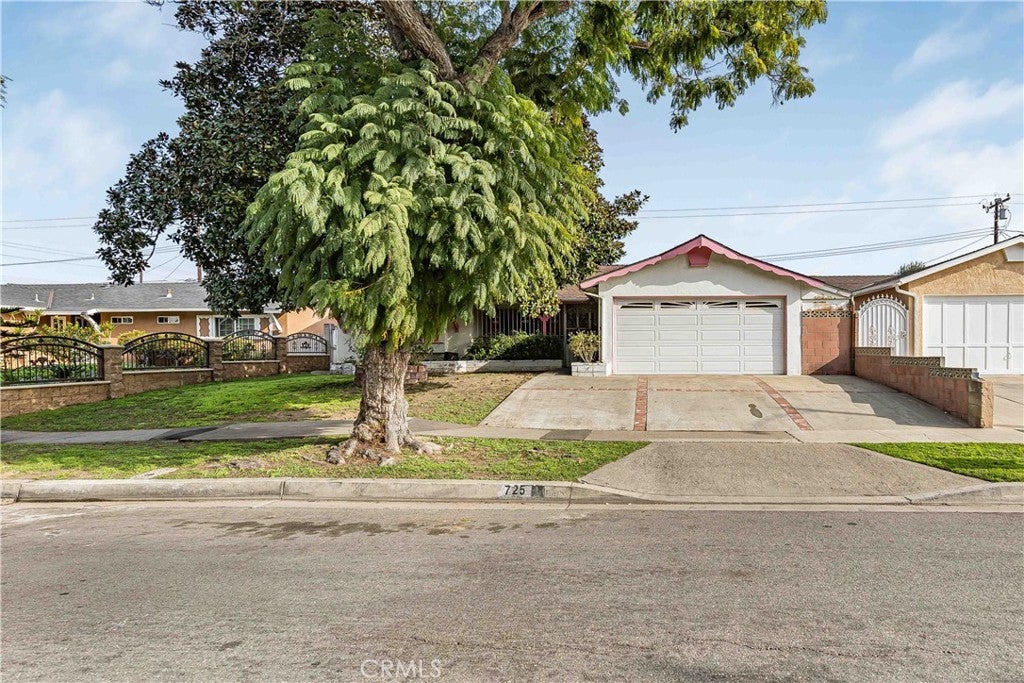 Photo of Listing #OC26000530