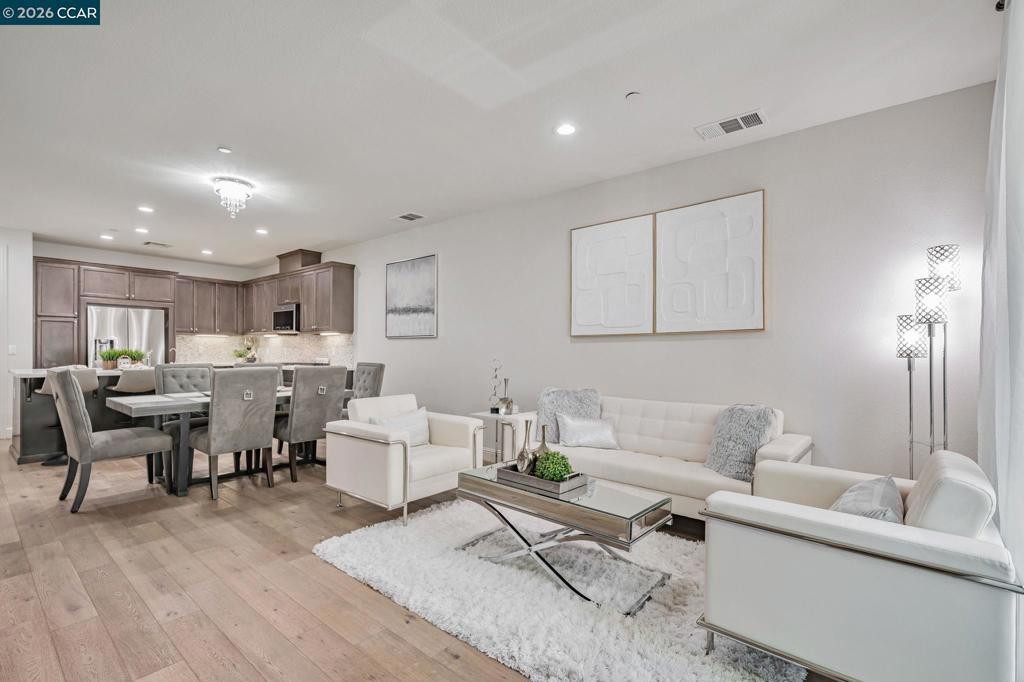 Photo of Listing #41119911