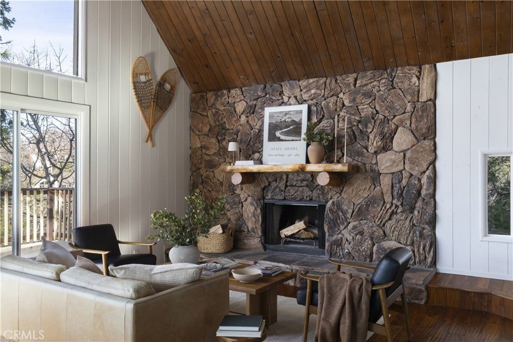 Photo of Listing #IG25281008