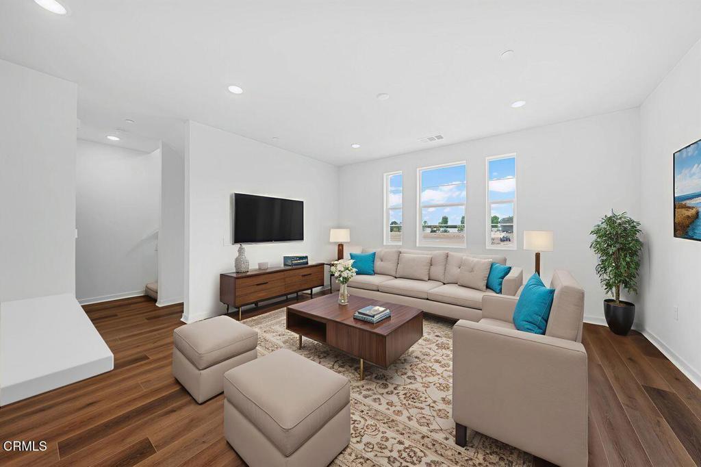 Photo of Listing #V1-33928