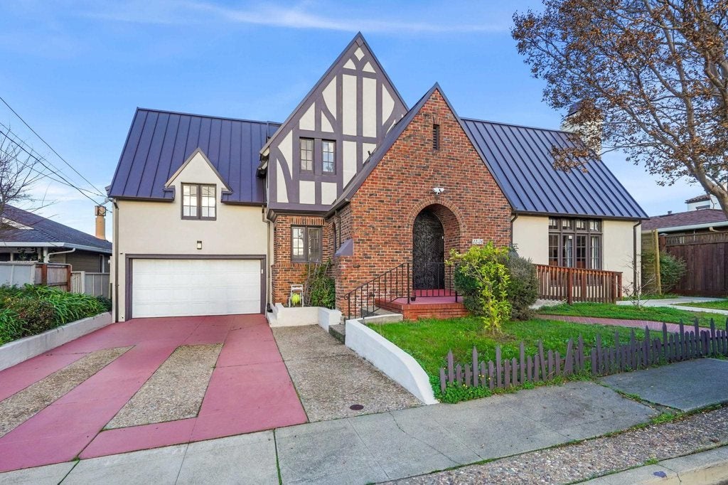 Photo of Listing #41119959