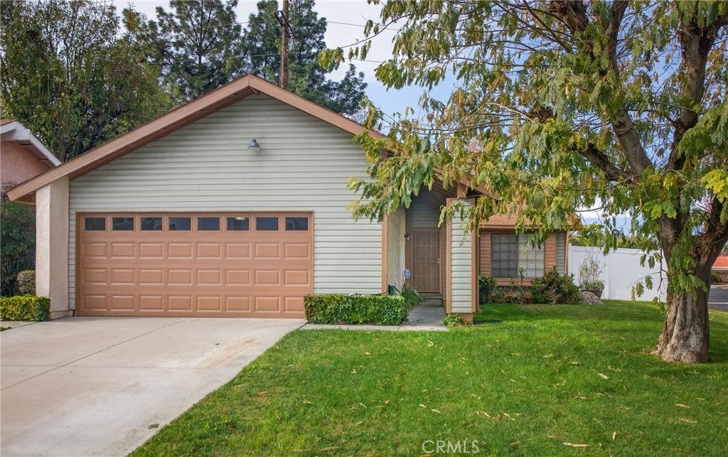 Photo of Listing #IV26001642