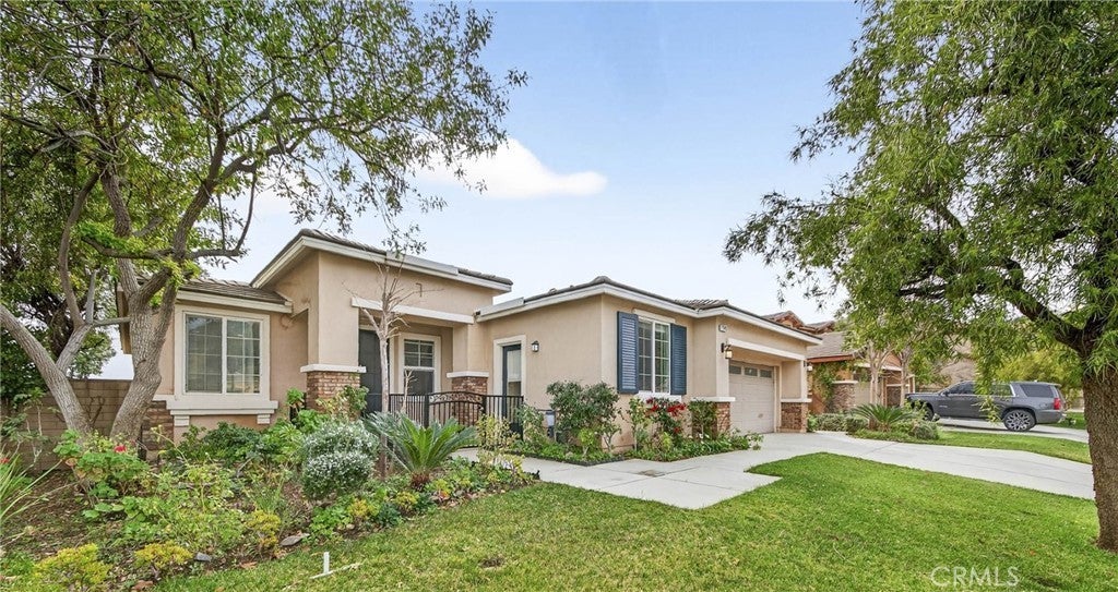 Photo of Listing #PW26001671