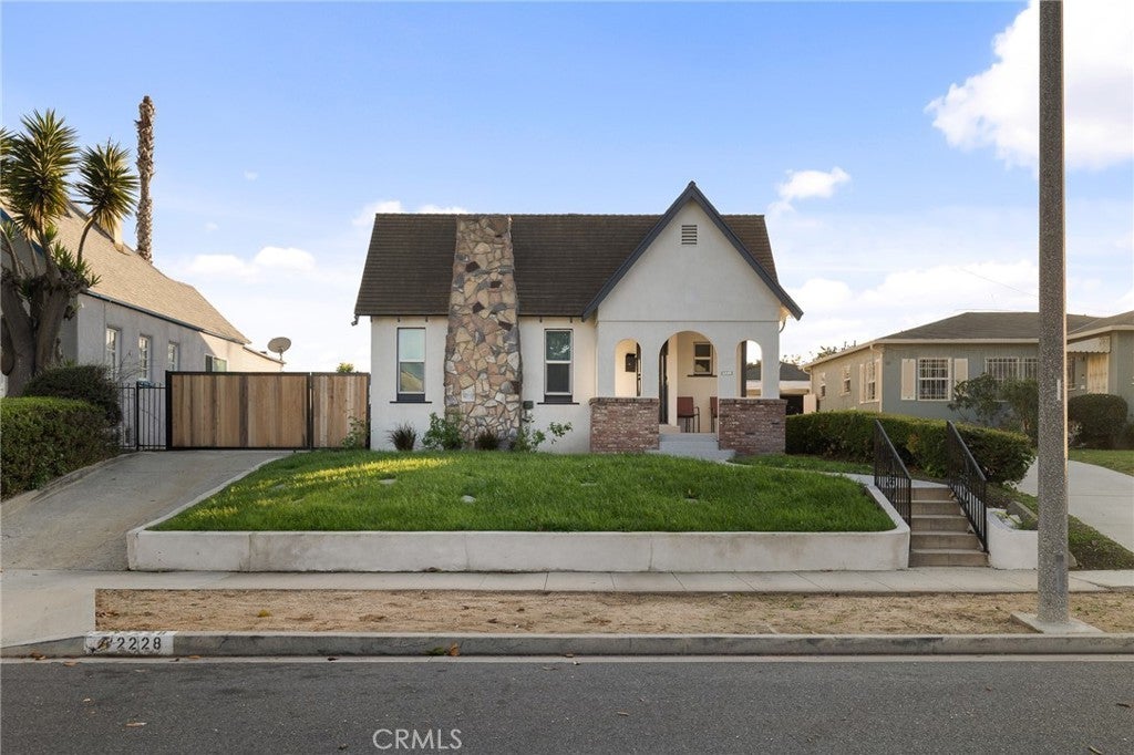 Photo of Listing #SR25276323