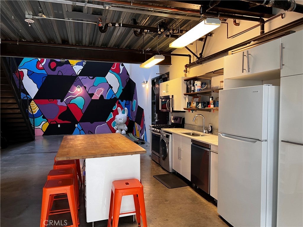 1046 Princeton Drive 108, Marina Del Rey