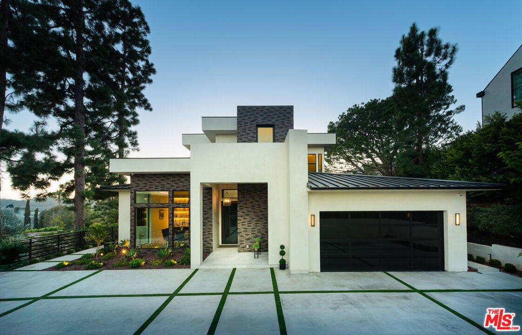 Photo of Listing #26632829