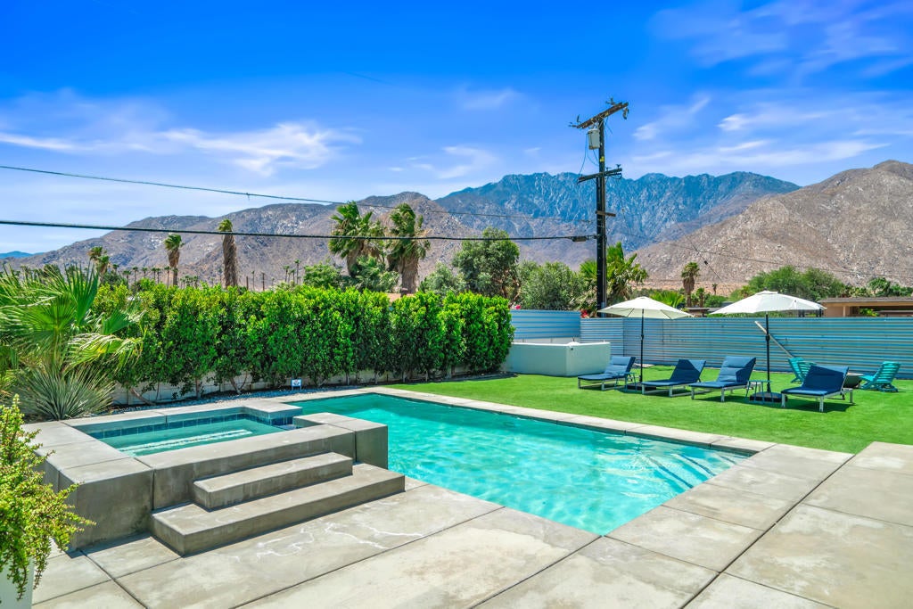 835 W Rosa Parks Road, Palm Springs