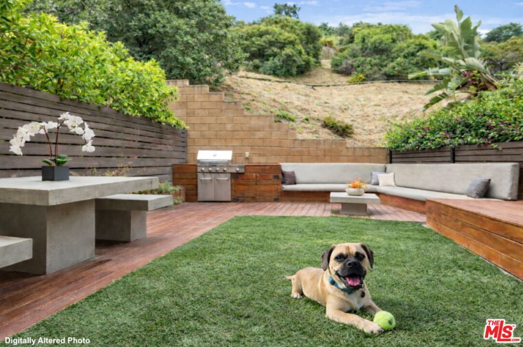 Photo of Listing #26632993