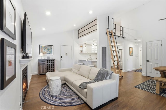 19222 Shoreline # 7, Huntington Beach