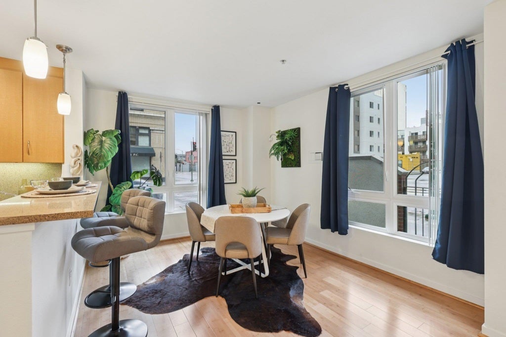 Photo of Listing #41120049