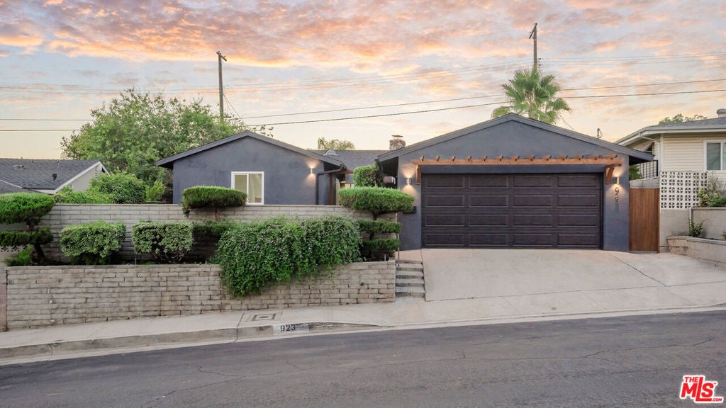 Photo of Listing #26633617