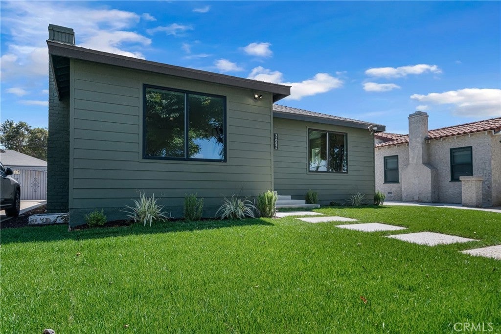 Photo of Listing #DW26002755