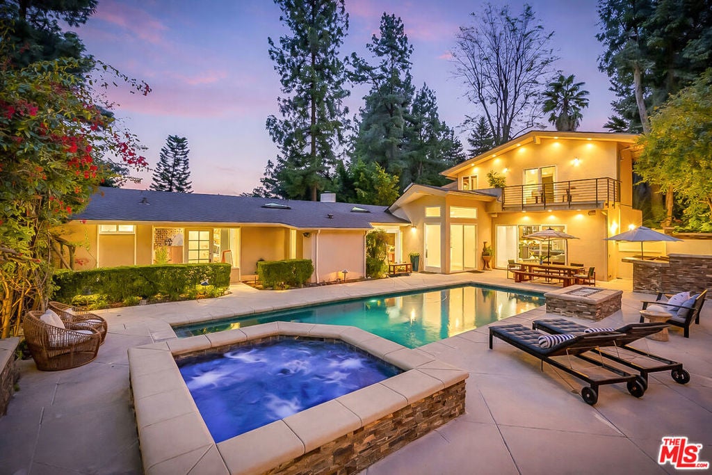 Photo of Listing #26633537