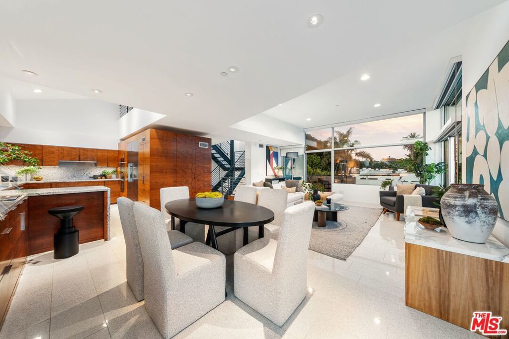 235 Ocean Park Boulevard 1, Santa Monica