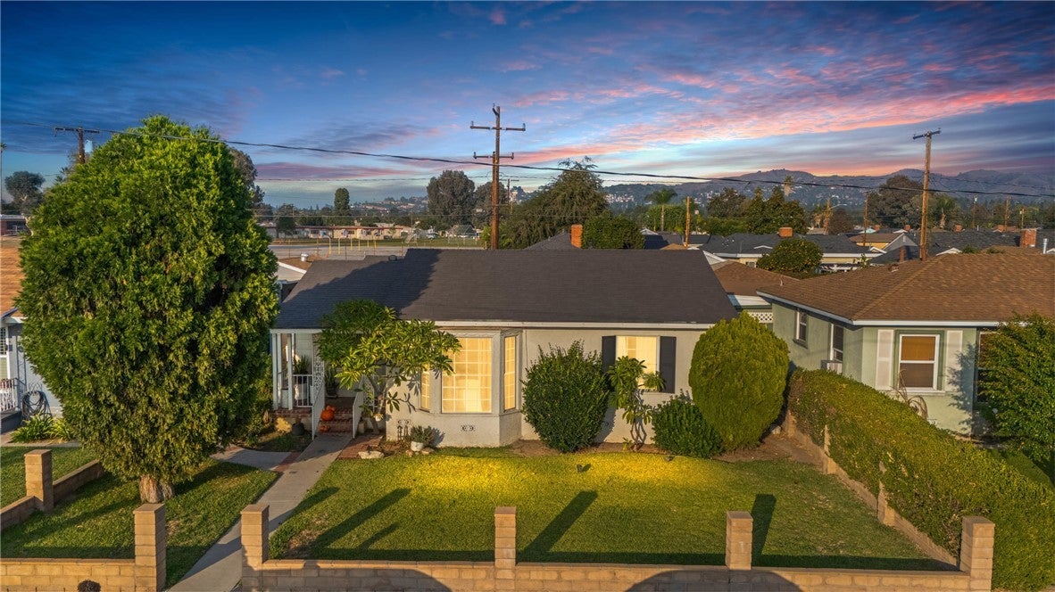 Photo of Listing #DW26002935