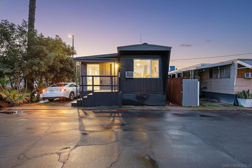 Photo of Listing #2600342SD