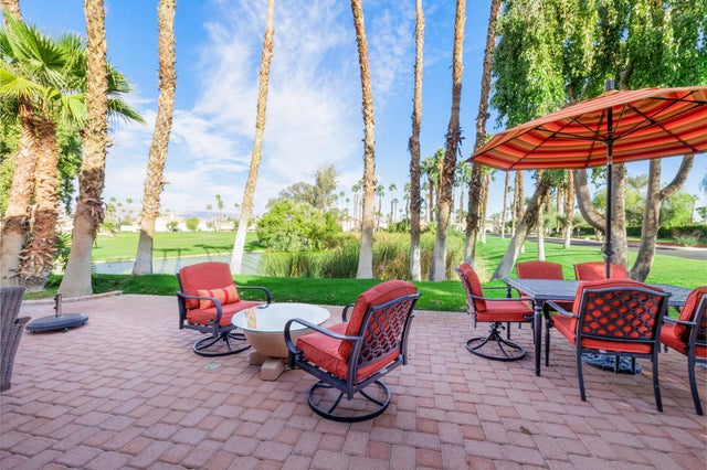 100 Barcelona Lane, Palm Desert