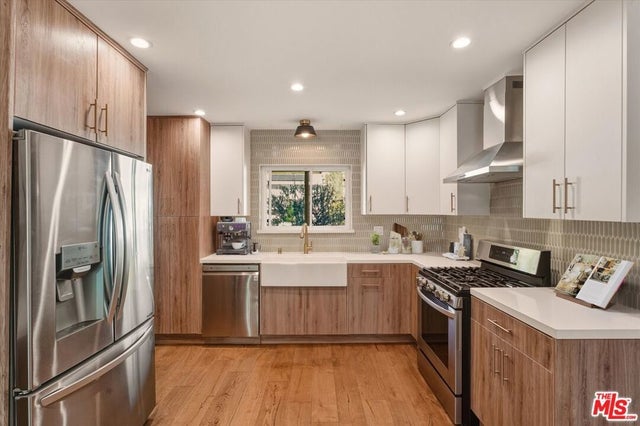 10646 Ledeen Drive, Lakeview Terrace