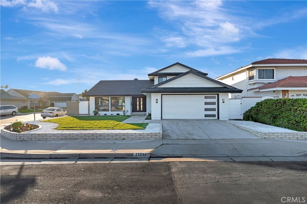 Photo of Listing #OC26003262