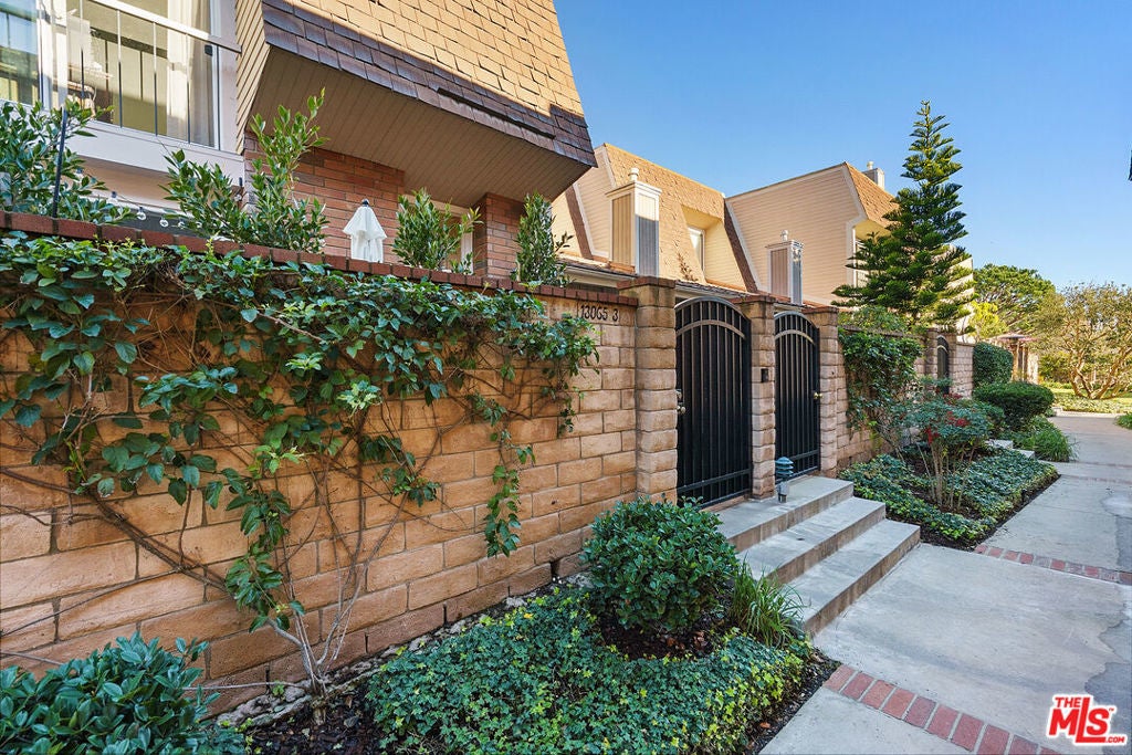 Photo of Listing #26633633