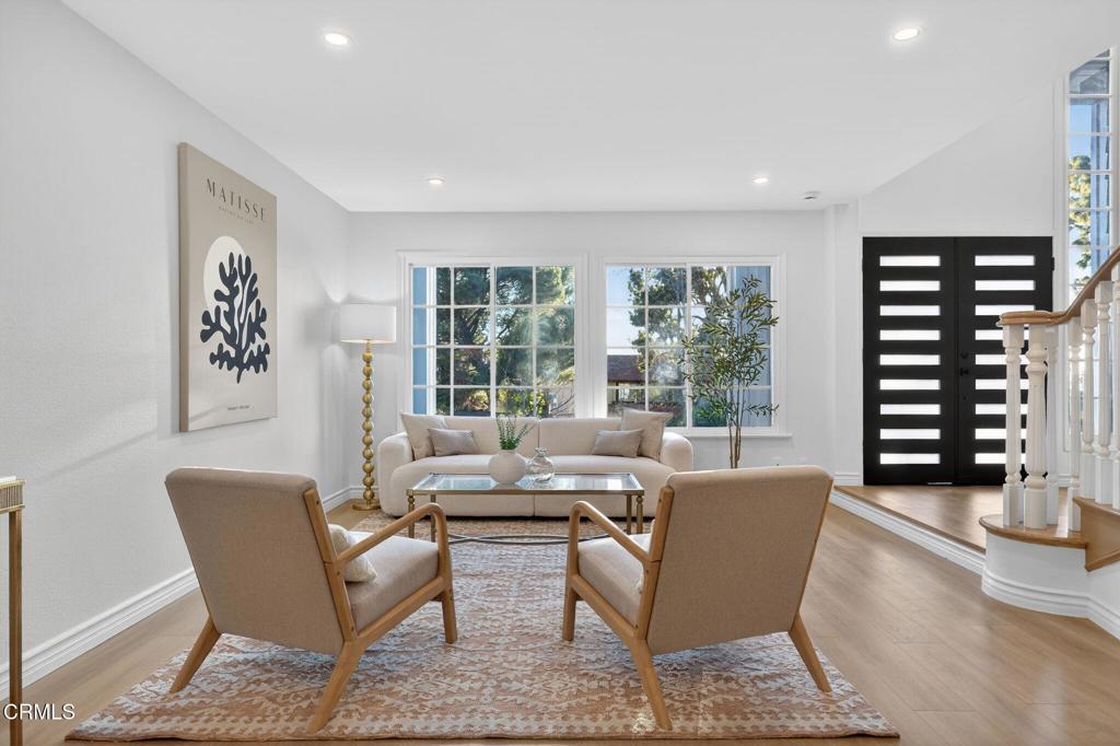 Photo of Listing #V1-33970