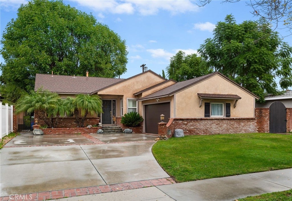 Photo of Listing #SR26003662