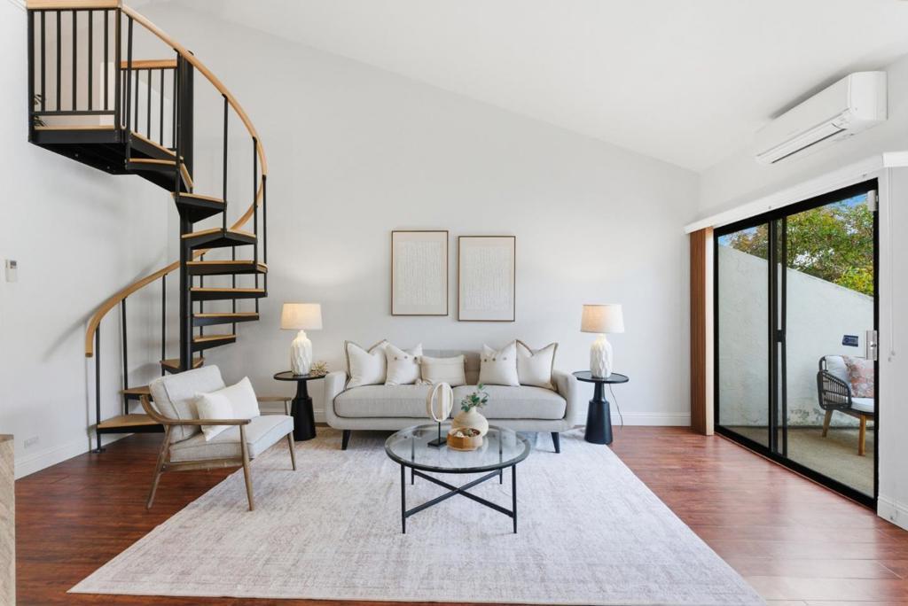 Photo of Listing #ML82030454