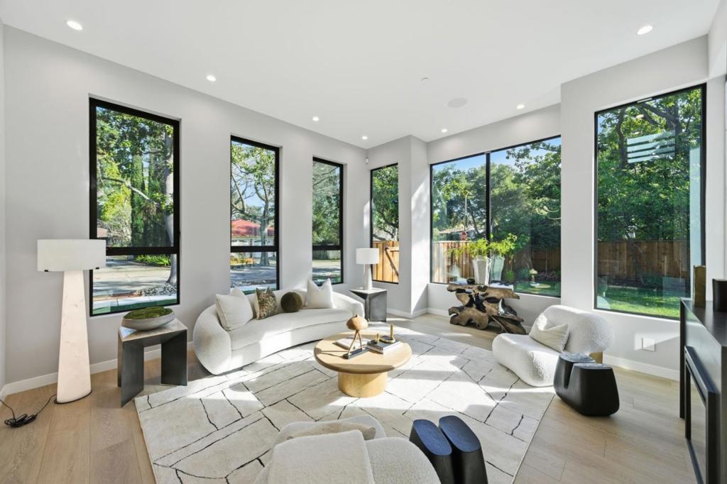 Photo of Listing #ML82030457