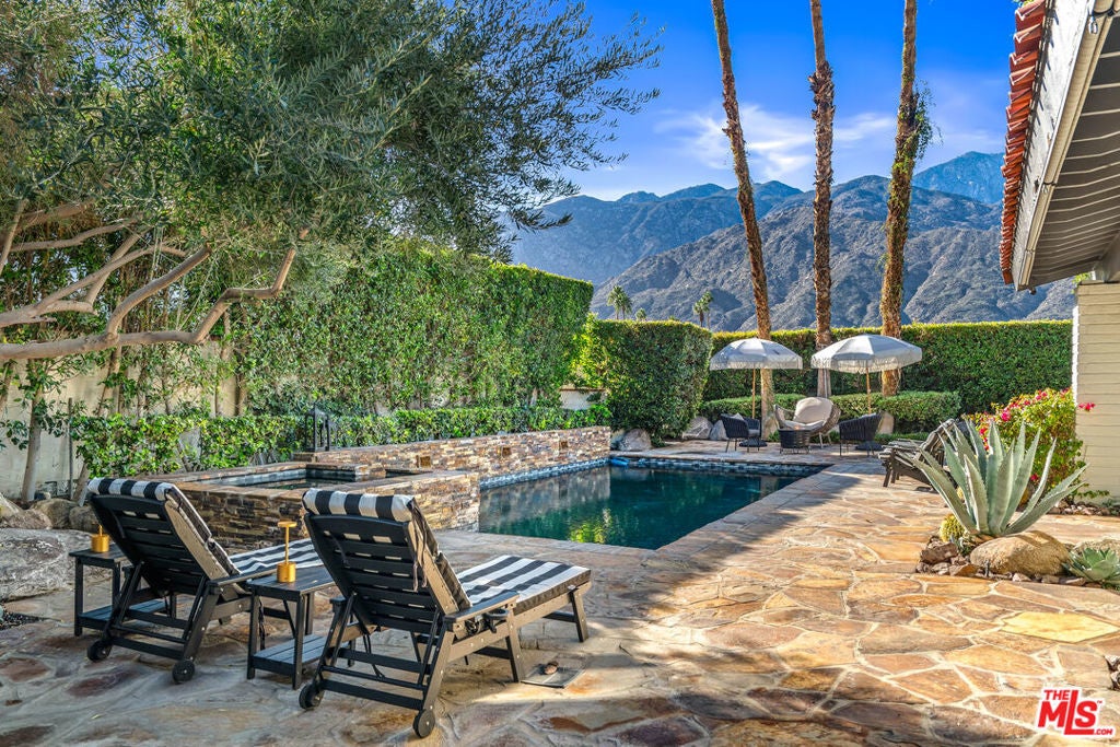 1552 E Twin Palms Drive, Palm Springs