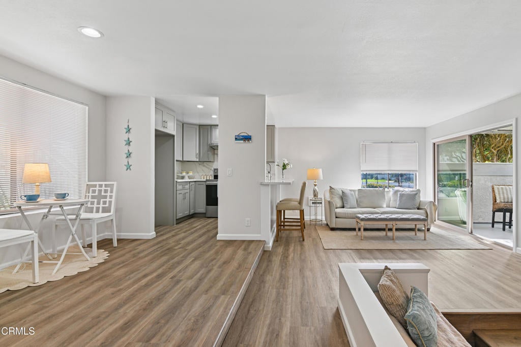 Photo of Listing #V1-33975