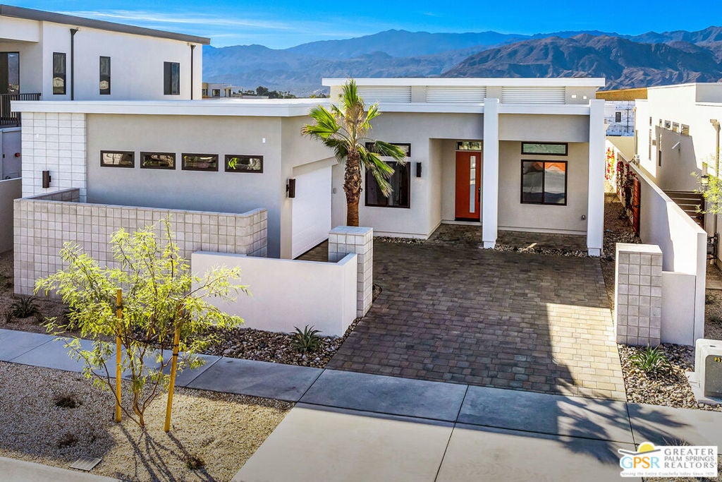 Photo of Listing #26632207PS