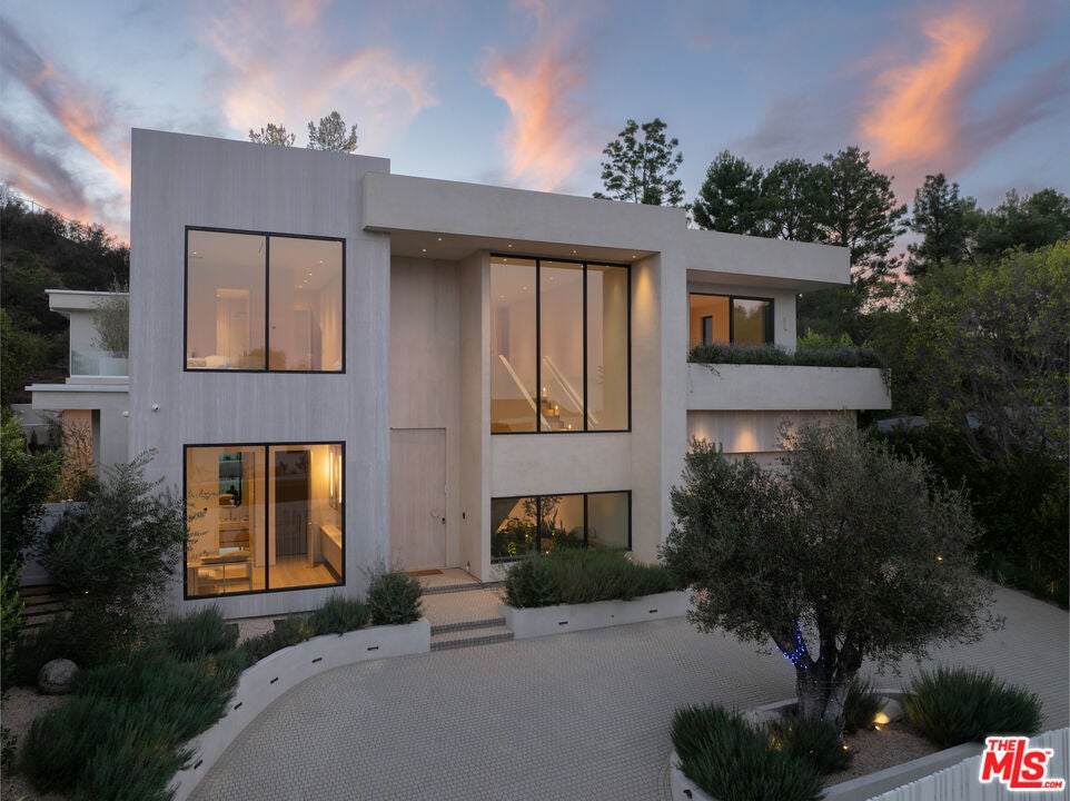 Photo of Listing #26633749