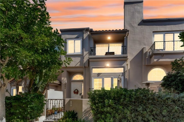 19305 Champion Lane, Huntington Beach