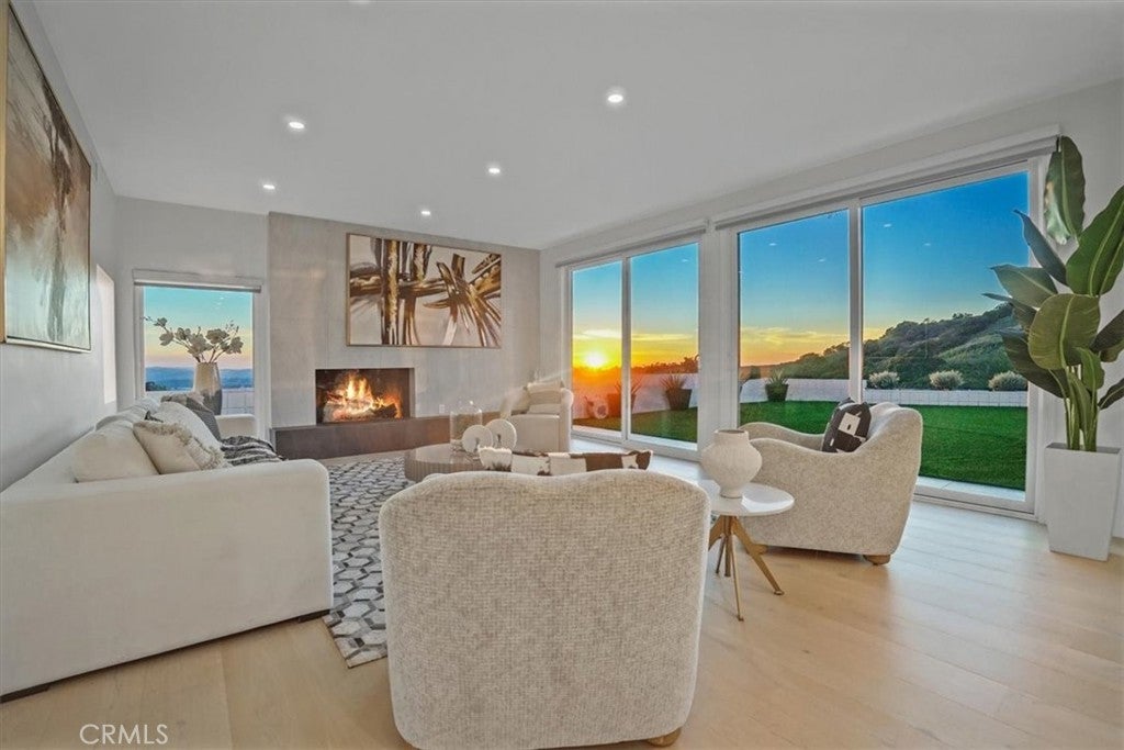 Photo of Listing #OC25245307