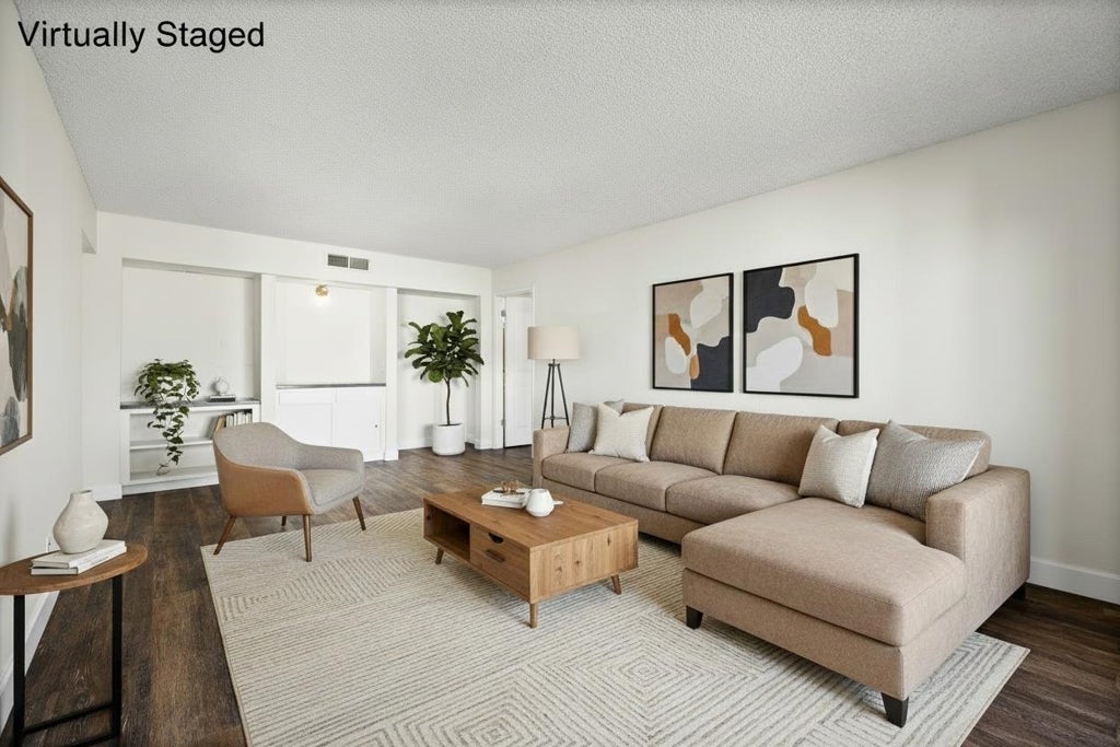 Photo of Listing #41120210