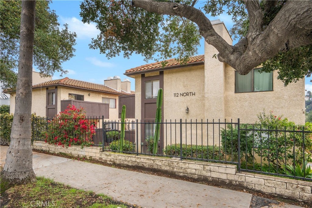 112 Avenue 66 4, Highland Park