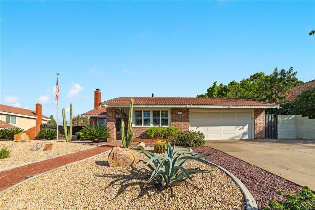 Photo of Listing #IV26003739