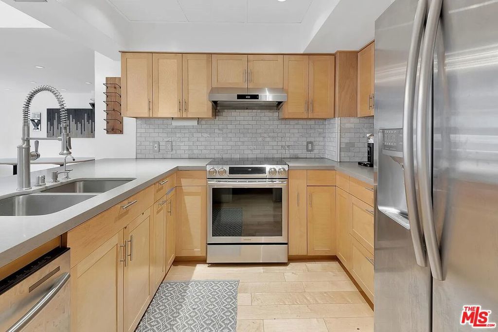 Photo of Listing #26634533