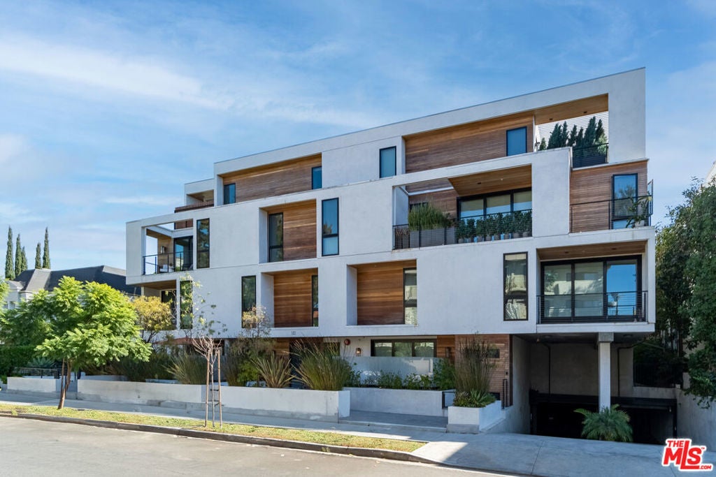 Photo of Listing #26634369